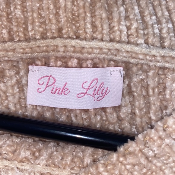 Sweater - Picture 3 of 3